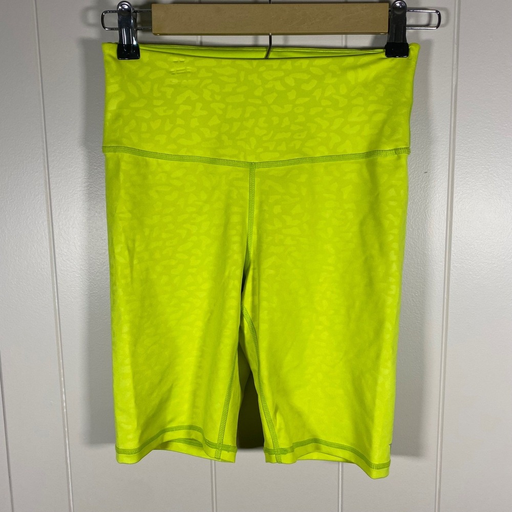 NWT IVL COLLECTIVE  High Waist Hydrasculpt Bike Shorts Neon‎ Lime Womens 6 - Picture 2 of 9